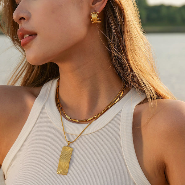 Modern Minimalist Bar Necklace